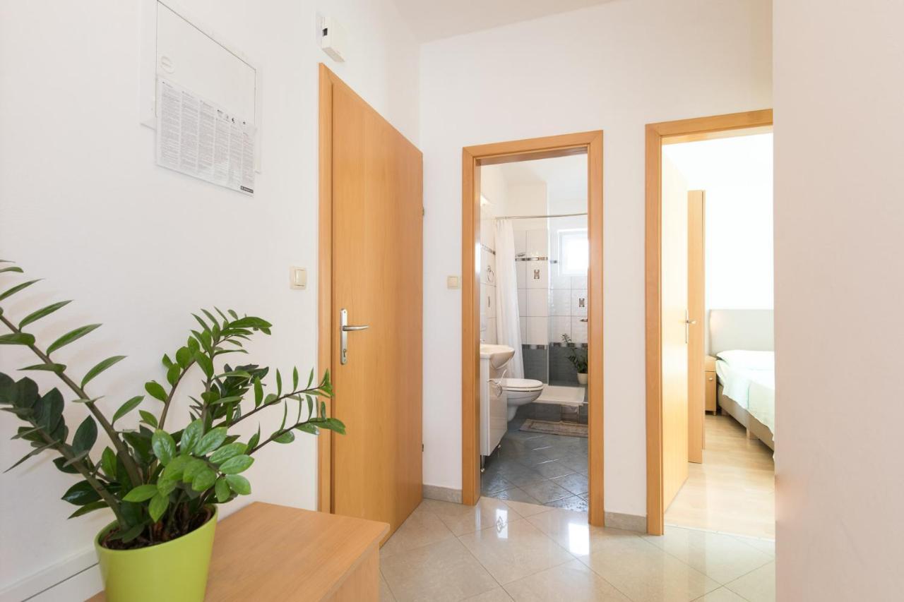 Apartment Cvijic Beige Punat Eksteriør bilde